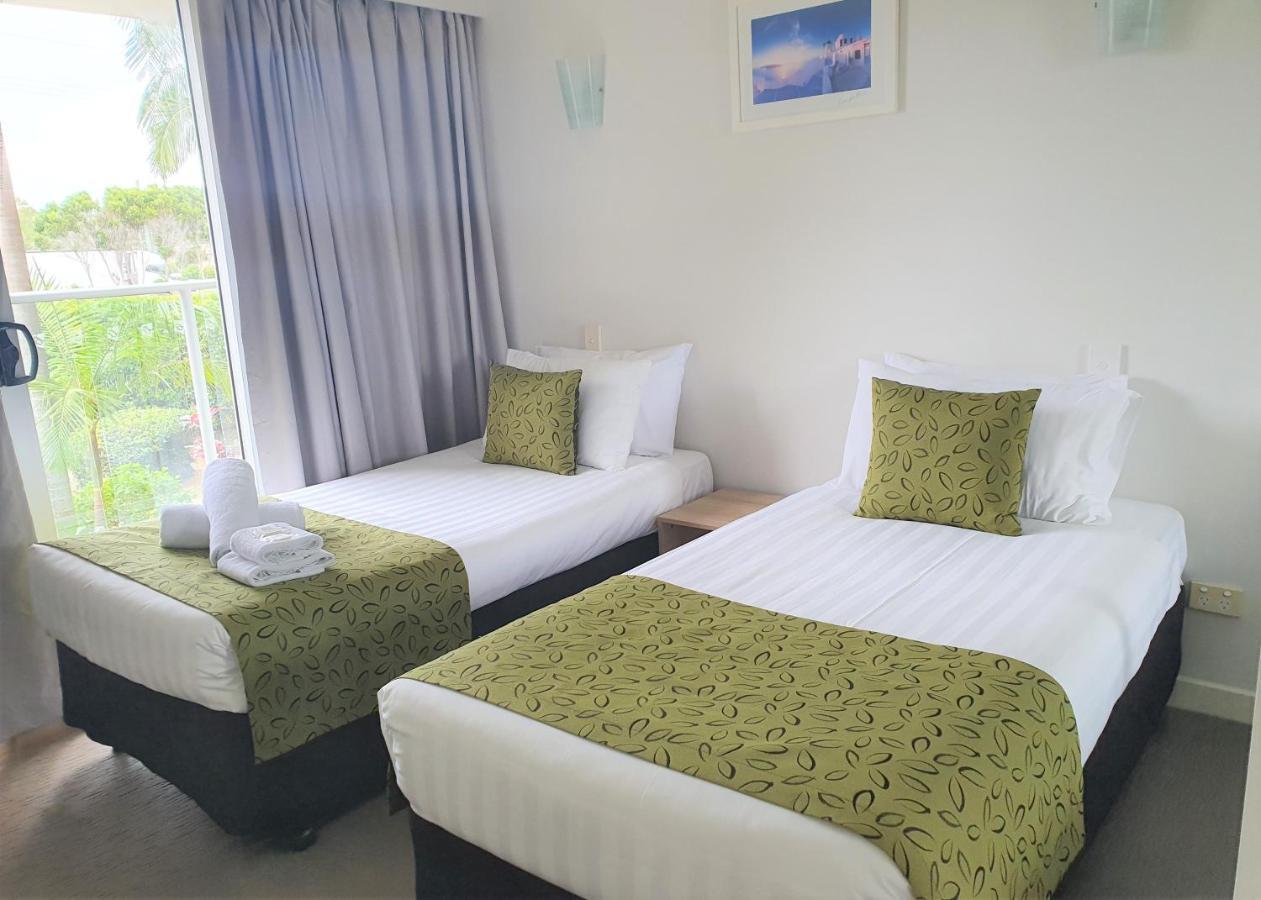 غولد كوست Pacific Surf Absolute Beachfront Apartments المظهر الخارجي الصورة