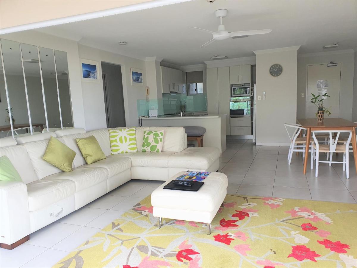 غولد كوست Pacific Surf Absolute Beachfront Apartments المظهر الخارجي الصورة