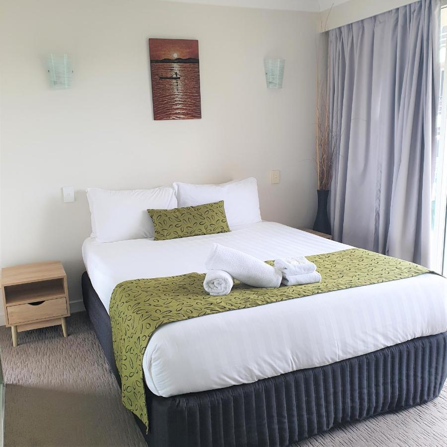 غولد كوست Pacific Surf Absolute Beachfront Apartments المظهر الخارجي الصورة