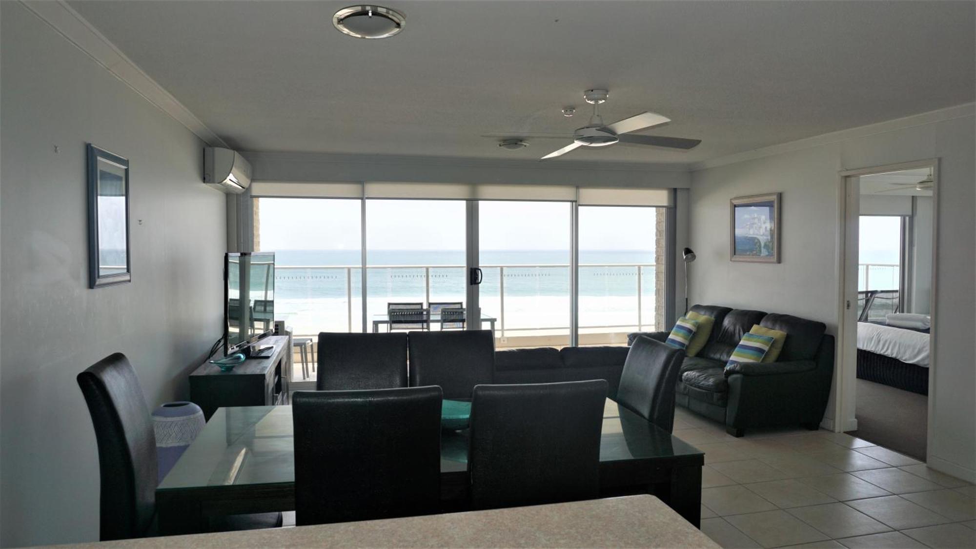 غولد كوست Pacific Surf Absolute Beachfront Apartments المظهر الخارجي الصورة