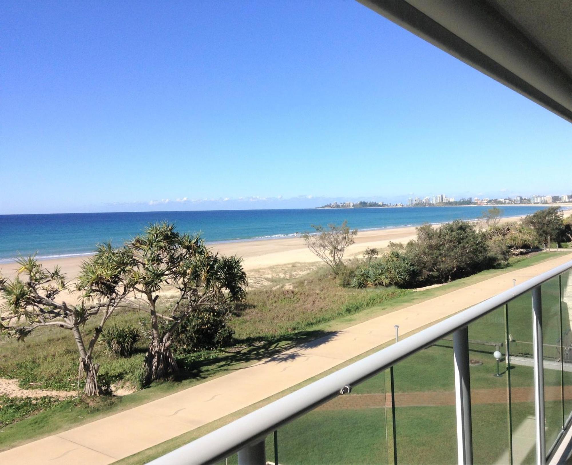 غولد كوست Pacific Surf Absolute Beachfront Apartments المظهر الخارجي الصورة