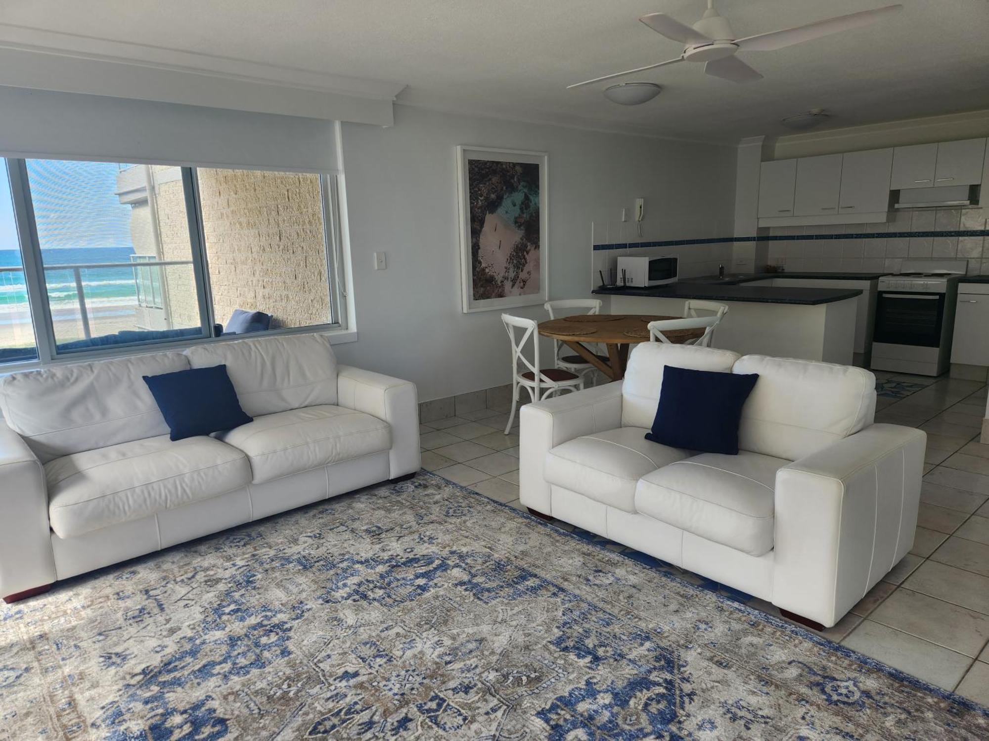 غولد كوست Pacific Surf Absolute Beachfront Apartments المظهر الخارجي الصورة