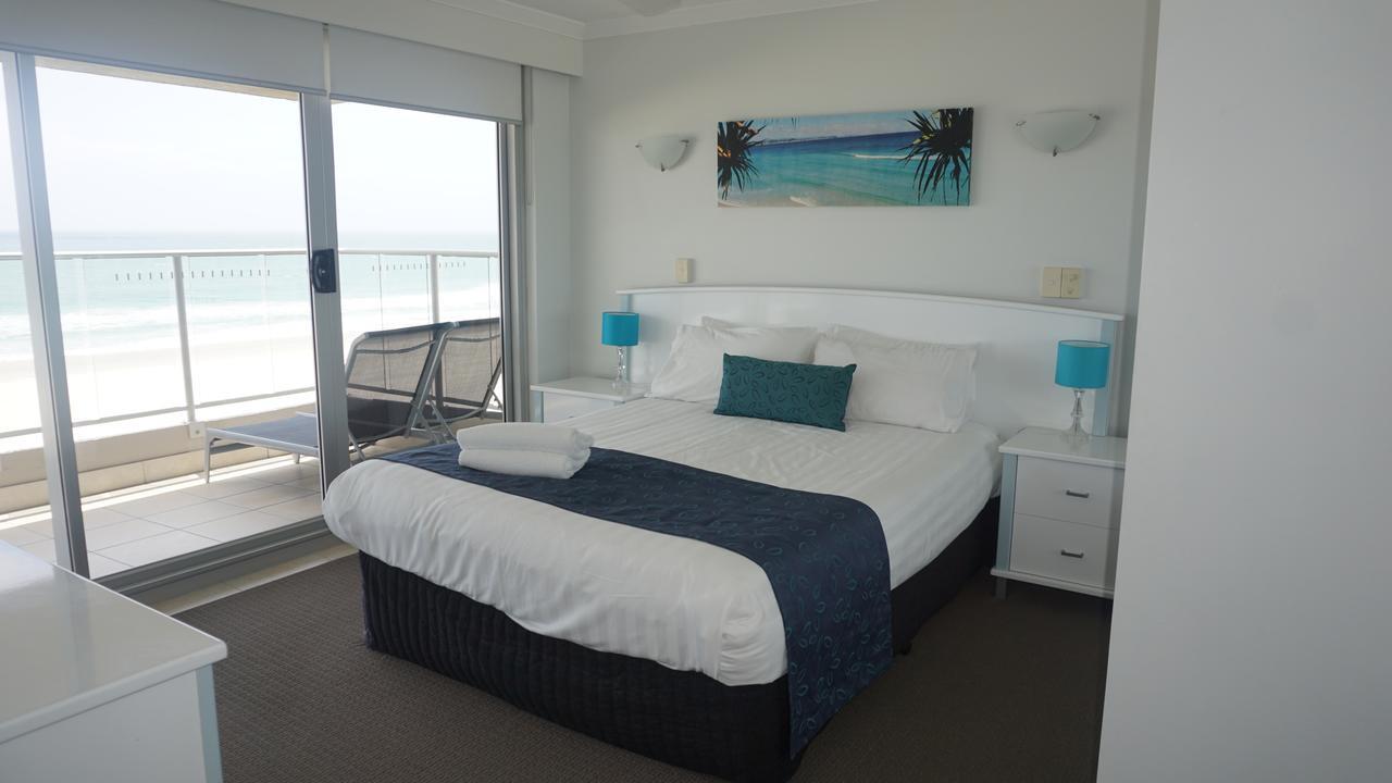 غولد كوست Pacific Surf Absolute Beachfront Apartments المظهر الخارجي الصورة