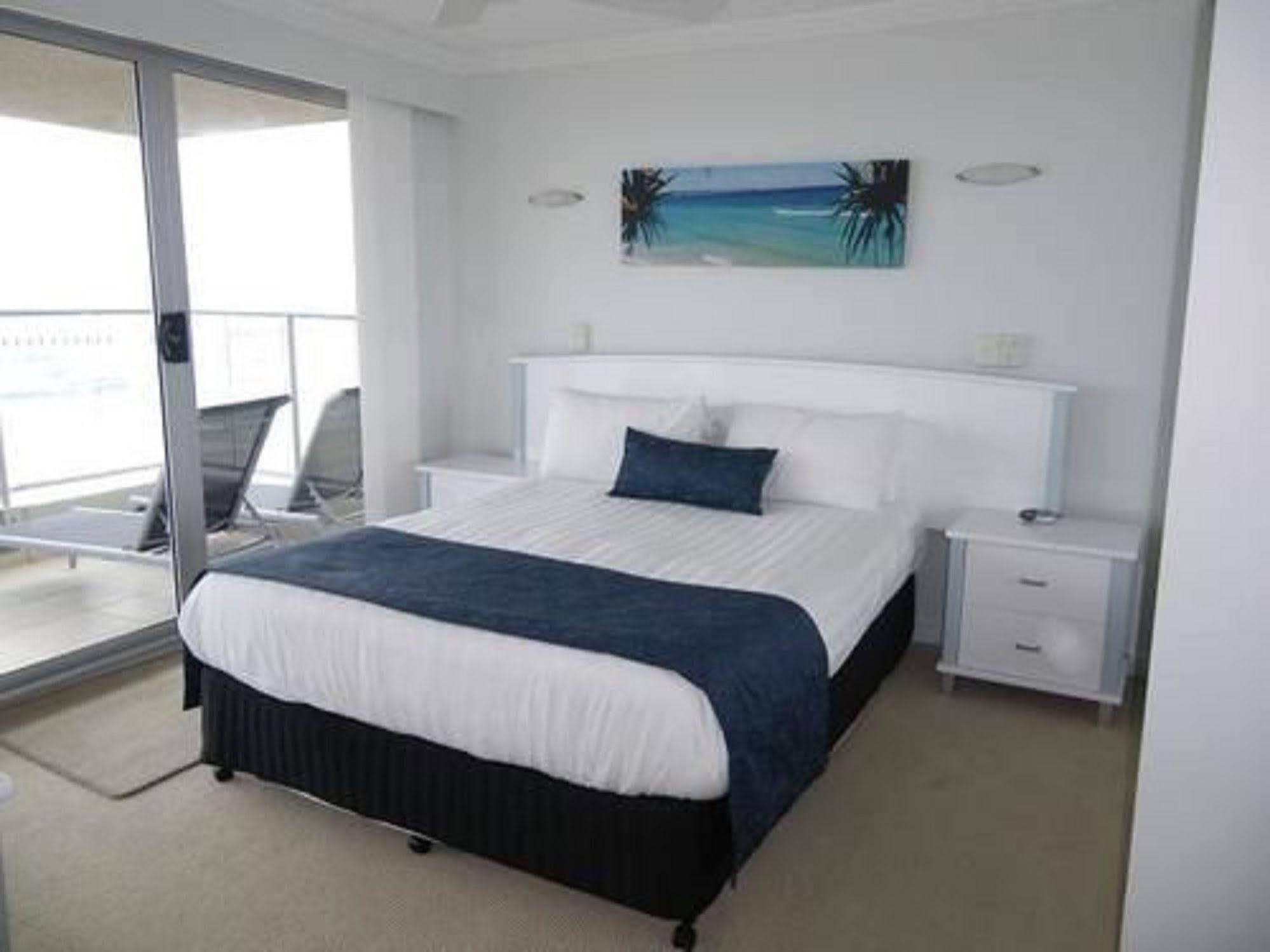 غولد كوست Pacific Surf Absolute Beachfront Apartments المظهر الخارجي الصورة